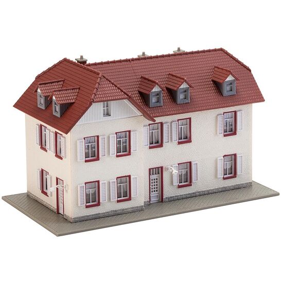 Maison en angle à deux étages, 2 image