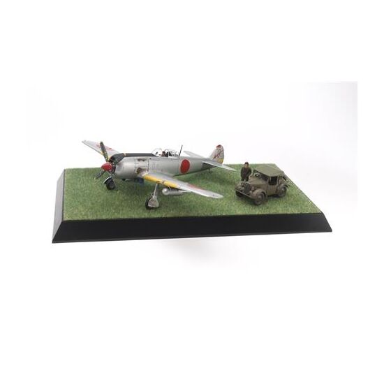 Nakajima Hayate (Frank) & Kurogane Scenery Set