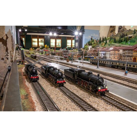 FS Dampflokomotive Gr. 685 2. Serie kurzer Kessel grosse Lampen Ep.III, 3 image