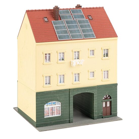 Maison de ville avec magasin de modélisme, 3 image