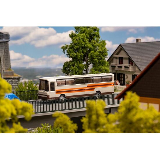 Autocar MB O 303 RHD (WIKING)
